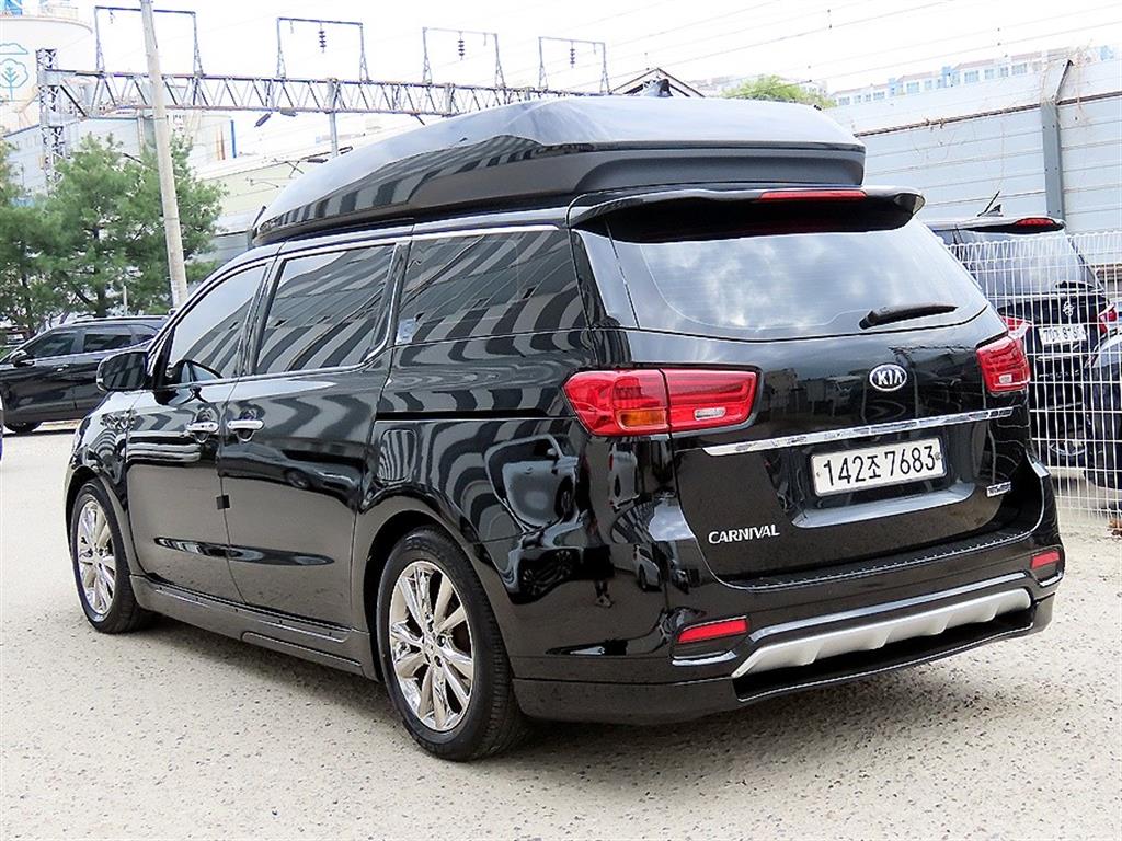 KIA Carnival - Vista 3