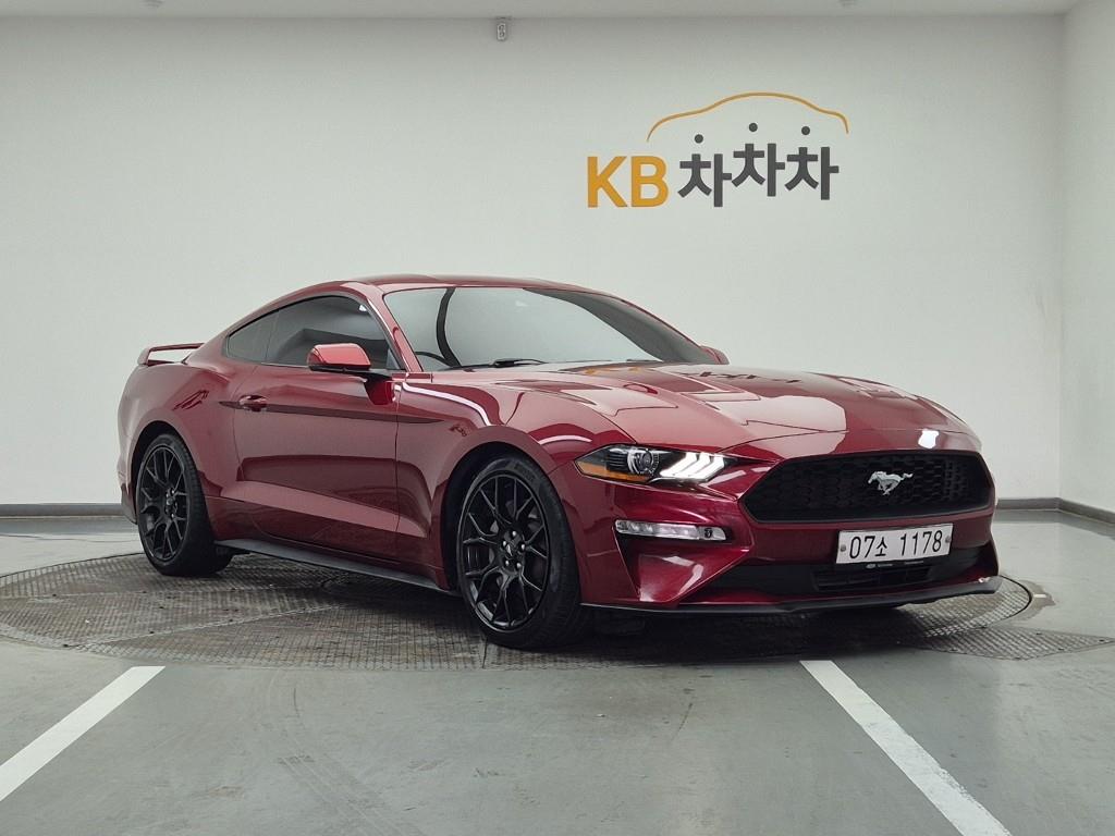 Ford Mustang - Vista 2