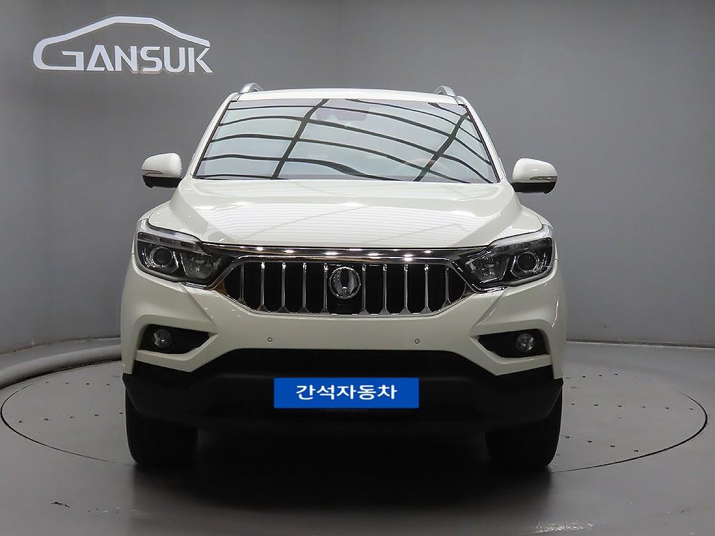 Ssangyong Rexton 2019 Blanco - Importación desde Corea - HF Imports Iquique - Foto 1
