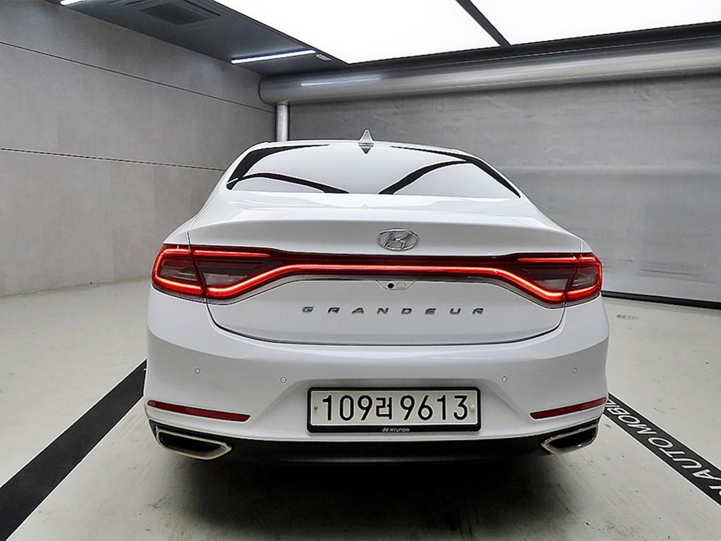 HYUNDAI Grandeur - Vista 3