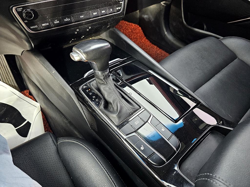 KIA K7 2017 Blanco - Importación desde Corea - HF Imports Iquique - Foto 15