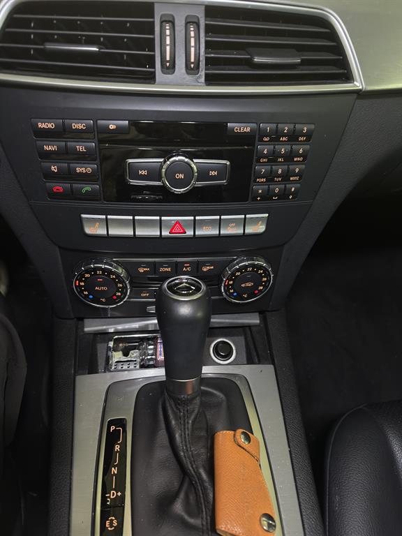 Mercedes Benz C Class - Vista 12