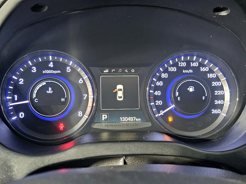 HYUNDAI Grandeur - Vista 7