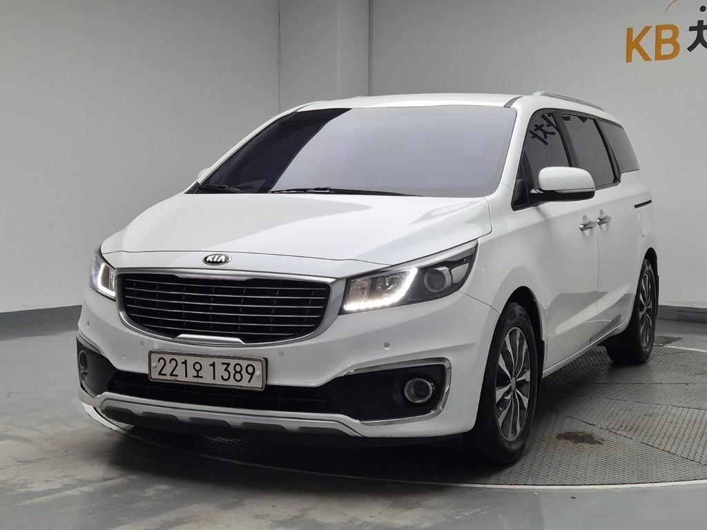 KIA Carnival 2018 Blanco - Importación desde Corea - HF Imports Iquique - Foto 1