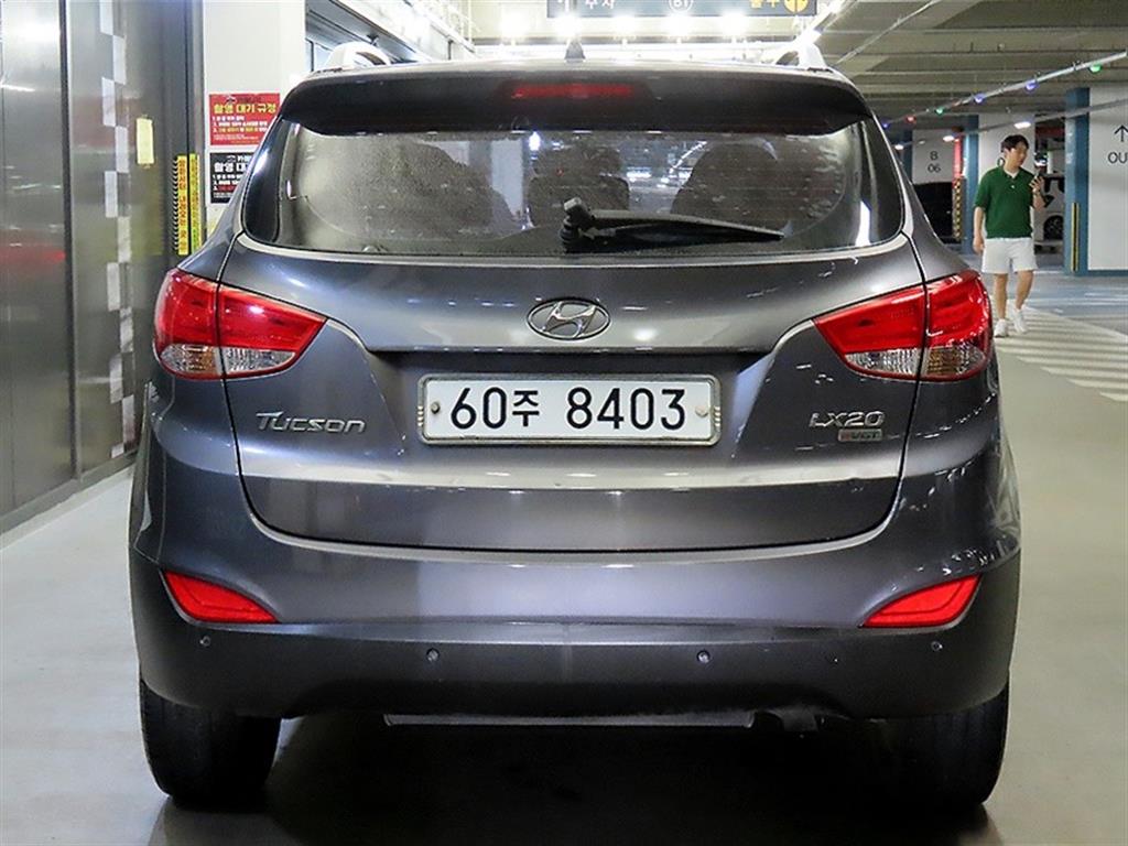 HYUNDAI Tucson - Vista 5
