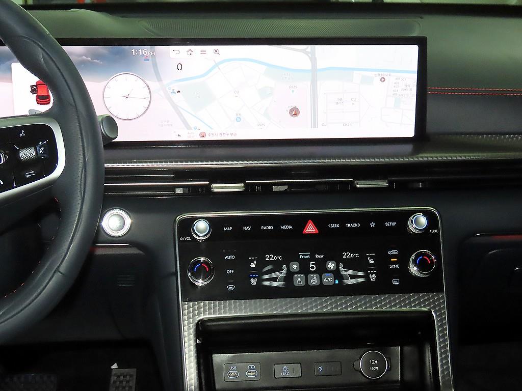 Genesis GV80 - Vista 11