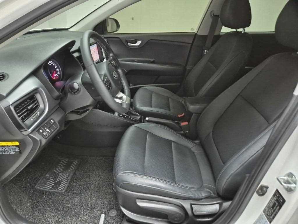 KIA Stonic - Vista 11