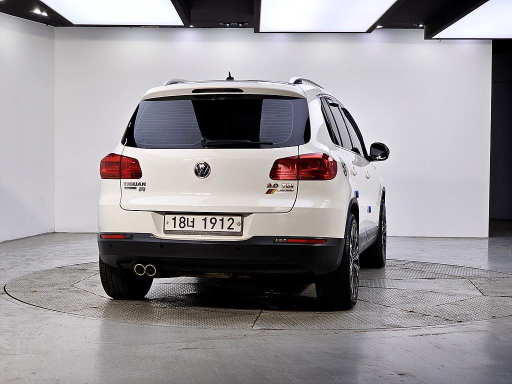 Volkswagen Tiguan - Vista 3