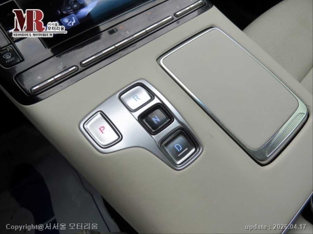 HYUNDAI Grandeur - Vista 12