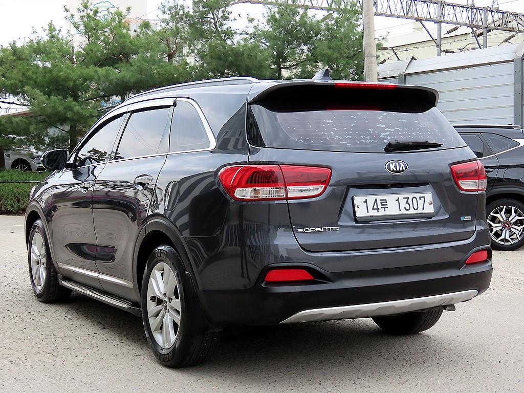 KIA Sorento - Vista 3