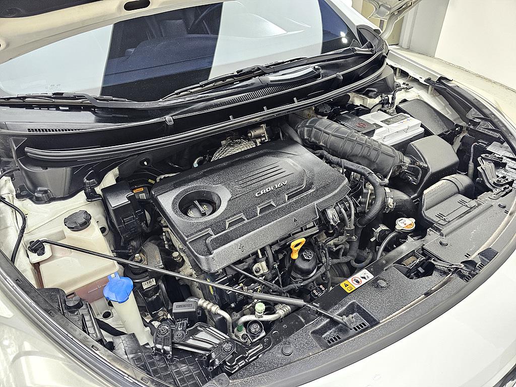 HYUNDAI i30 - Vista 6