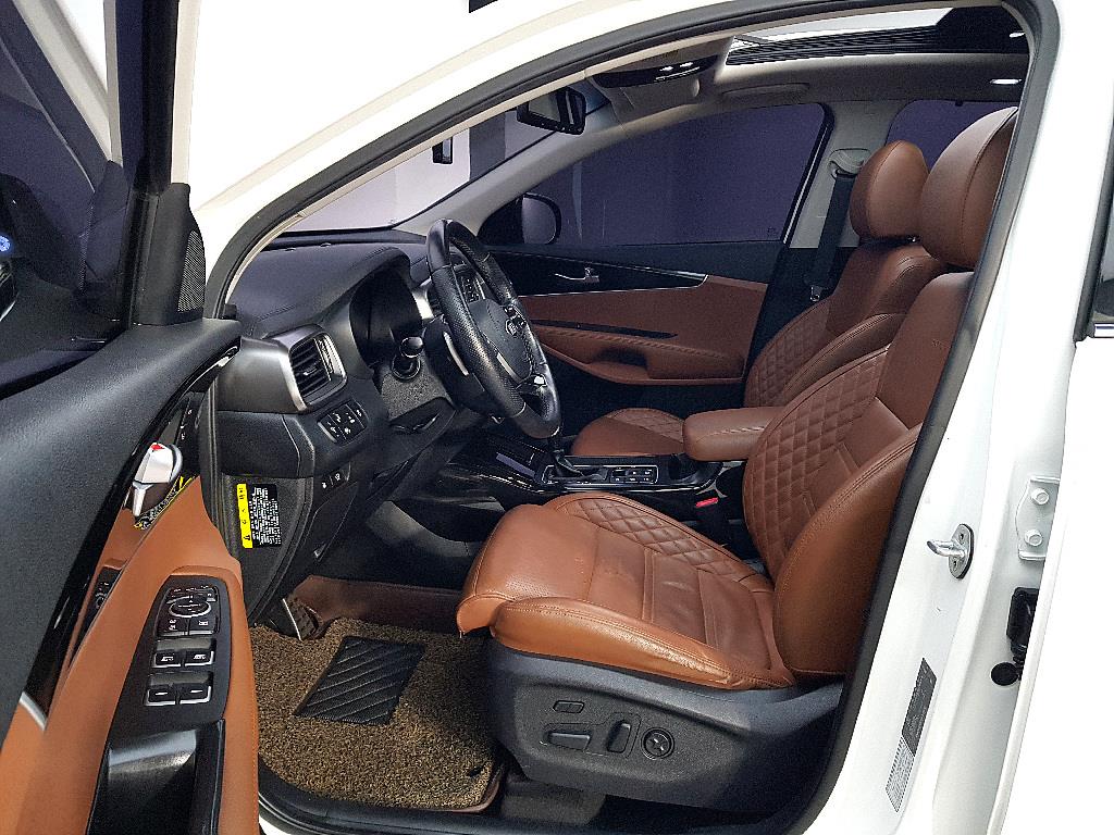 KIA Sorento - Vista 8