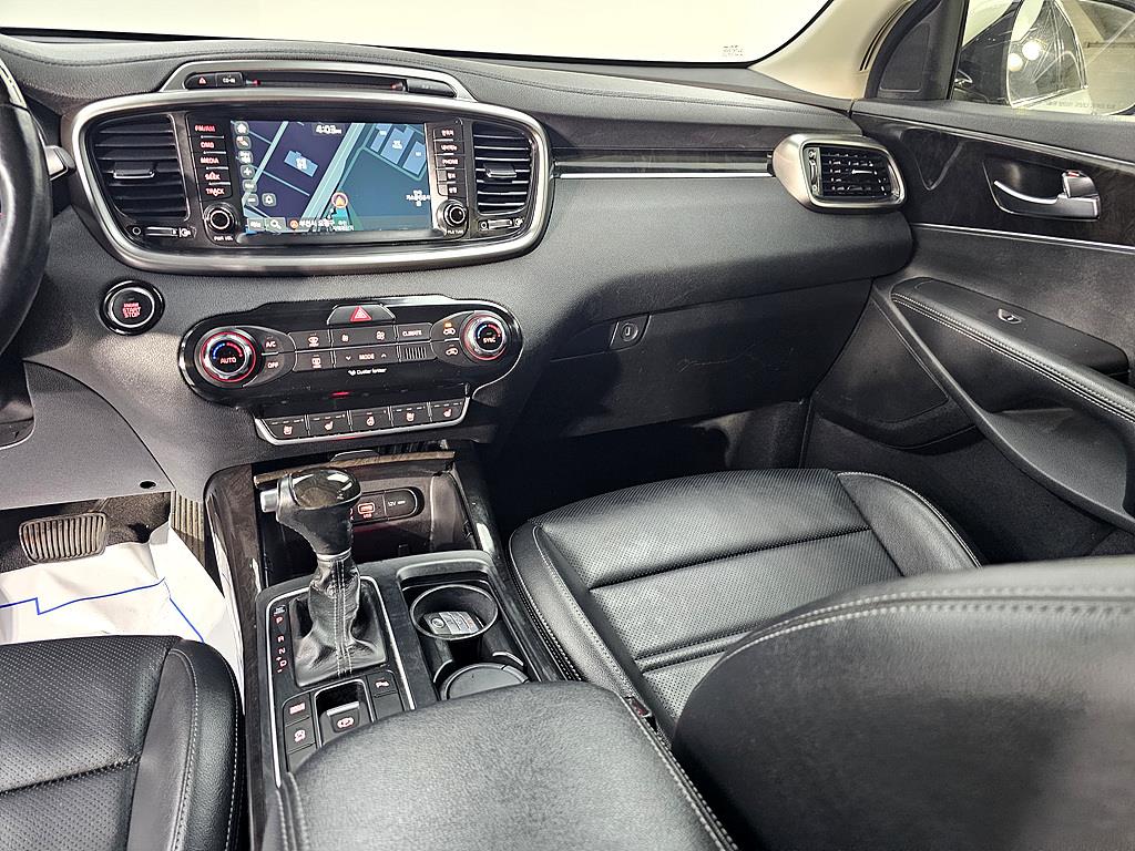 KIA Sorento - Vista 10