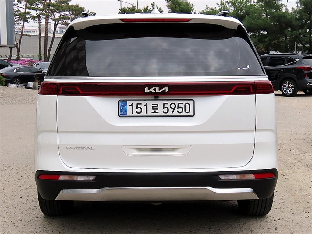 KIA Carnival - Vista 4