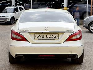 Mercedes Benz CLS Class - Vista 6