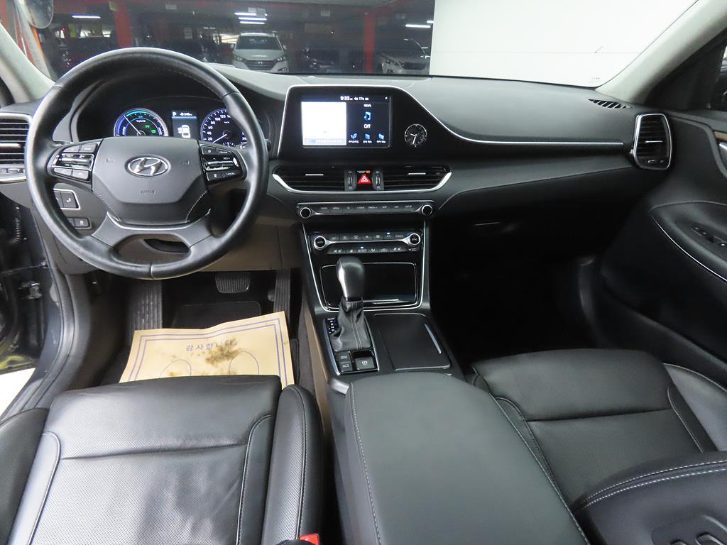 HYUNDAI Grandeur - Vista 7