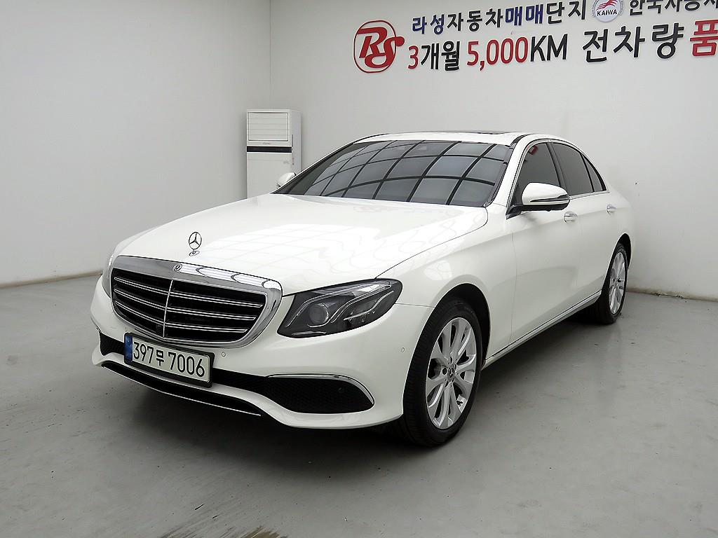 Mercedes Benz E class - Vista 2