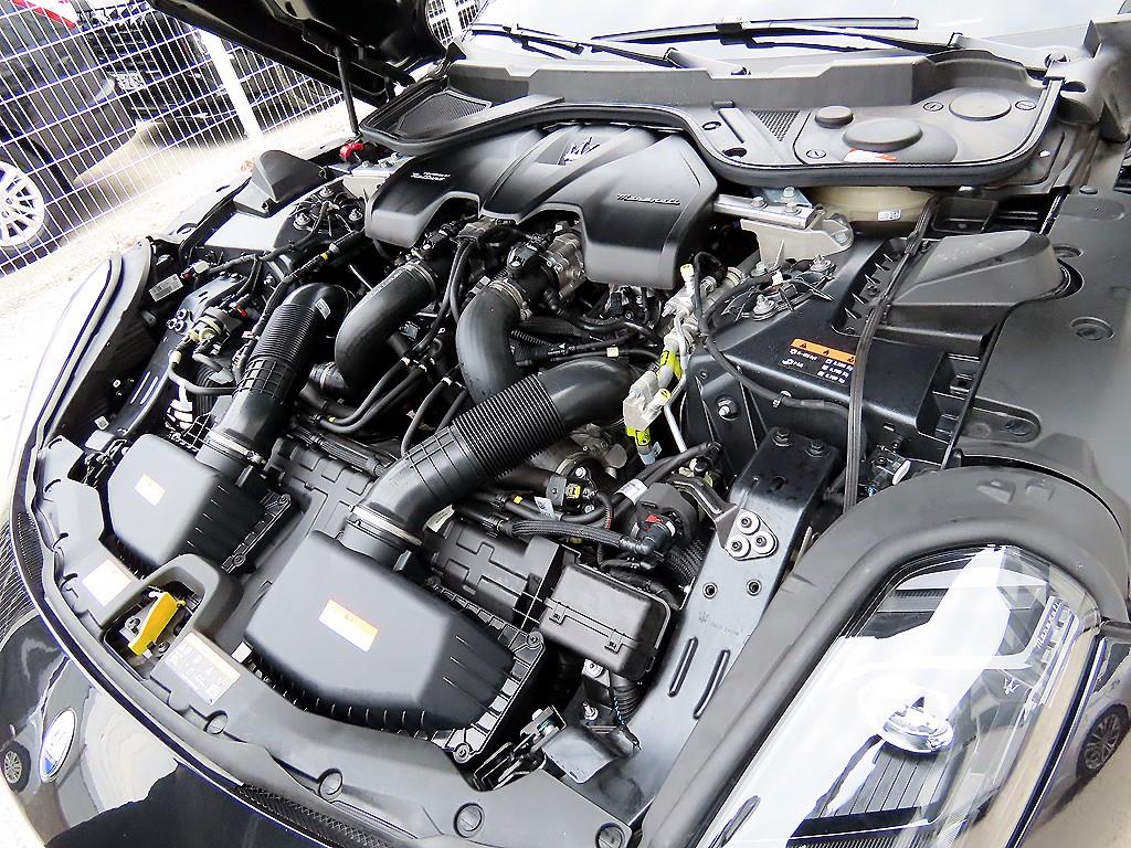 Maserati Gran Cabrio 2024 Negro - Importación desde Corea - HF Imports Iquique - Foto 19