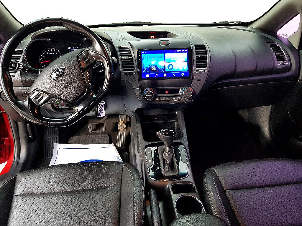 KIA K3 - Vista 5