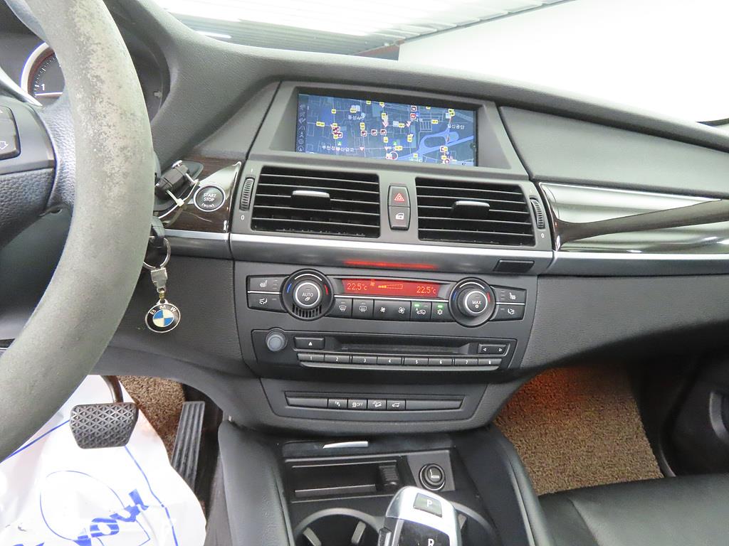 BMW X6 - Vista 10