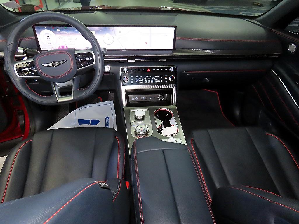 Genesis GV80 - Vista 10