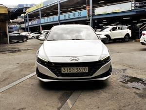 HYUNDAI Avante - Vista 2