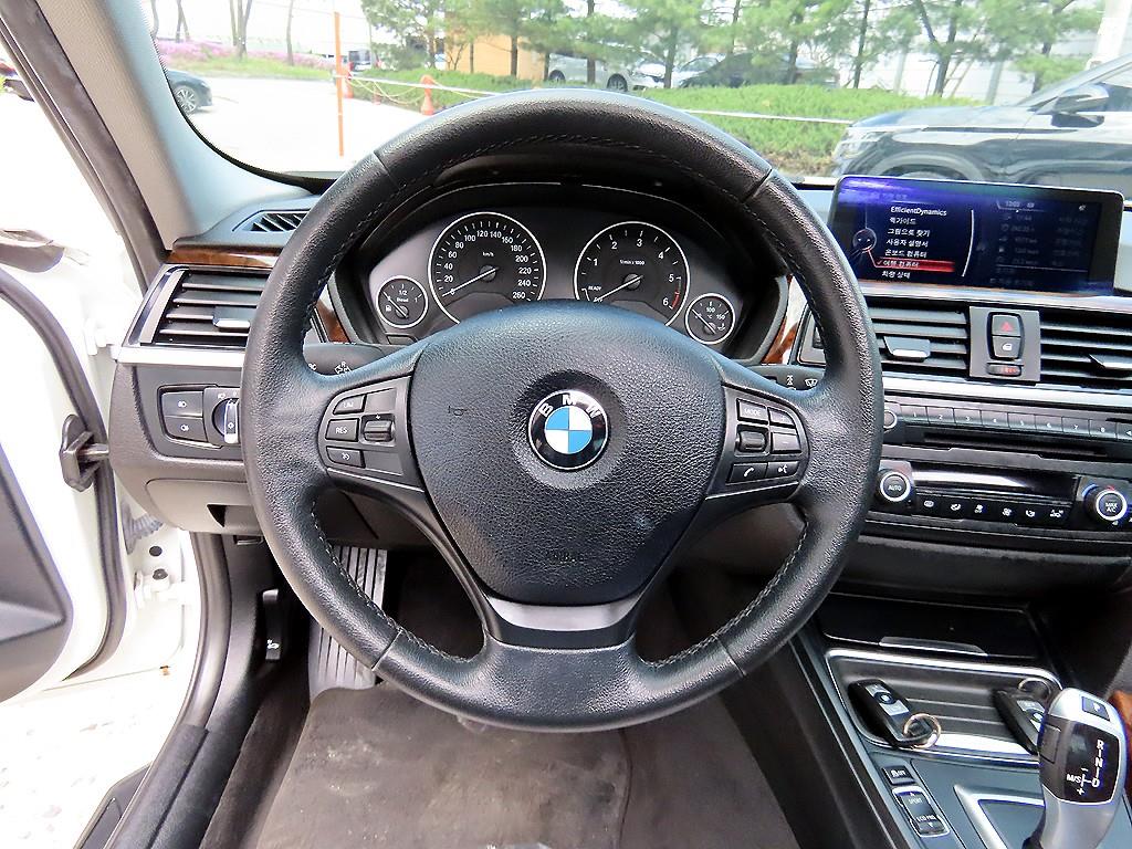 BMW 3 series - Vista 8