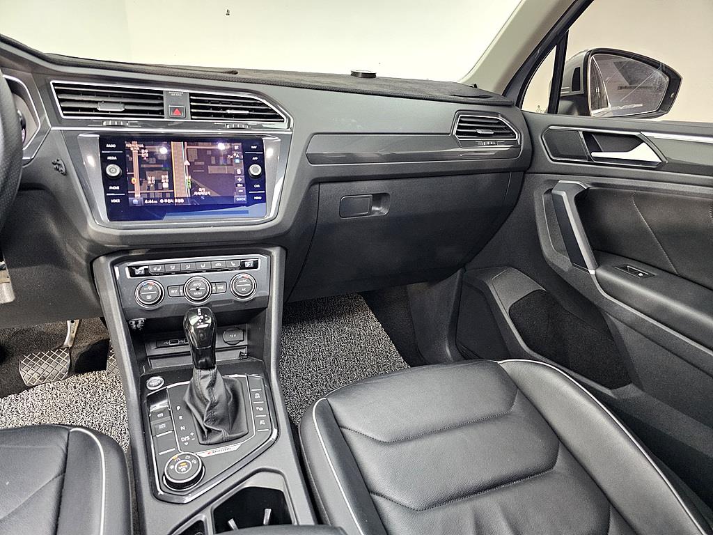 Volkswagen Tiguan - Vista 10