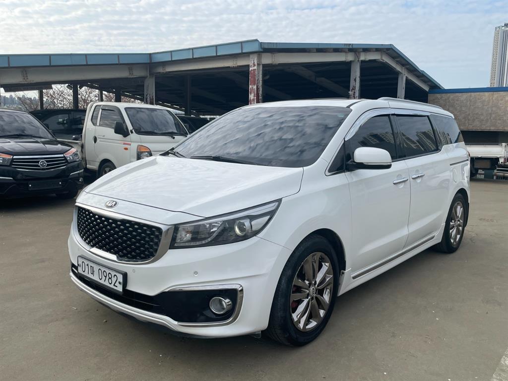 KIA Carnival - Vista 2