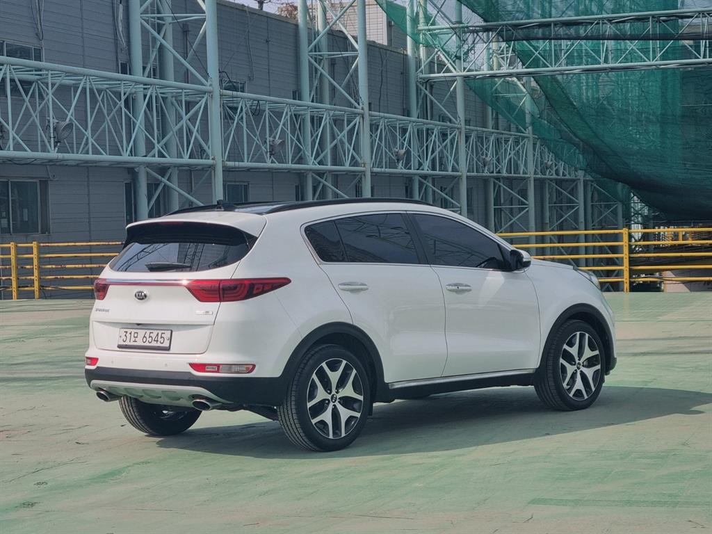 KIA Sportage - Vista 3