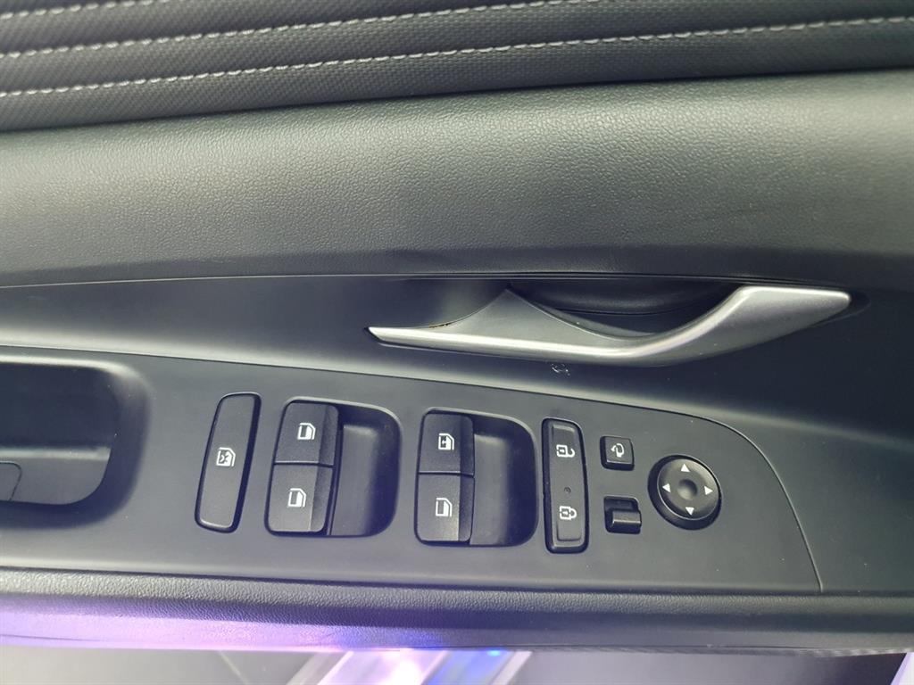 HYUNDAI Avante 2021 Blanco - Importación desde Corea - HF Imports Iquique - Foto 14