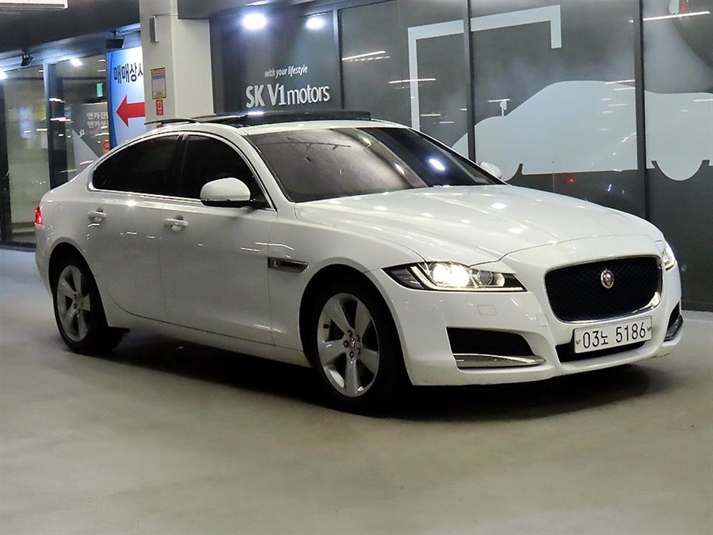 Jaguar XF 2017 Blanco - Importación desde Corea - HF Imports Iquique - Foto 1