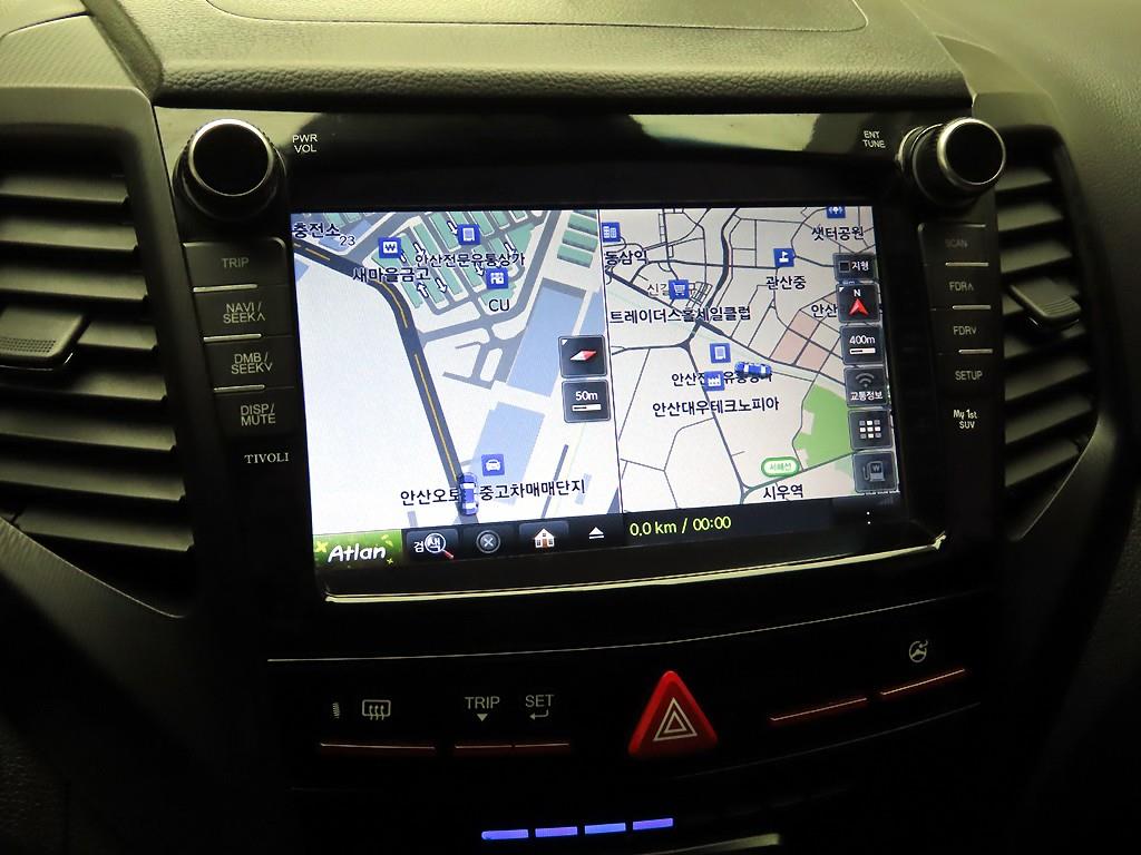 Ssangyong Tivoli - Vista 8