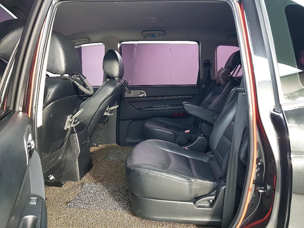 Ssangyong Korando - Vista 9