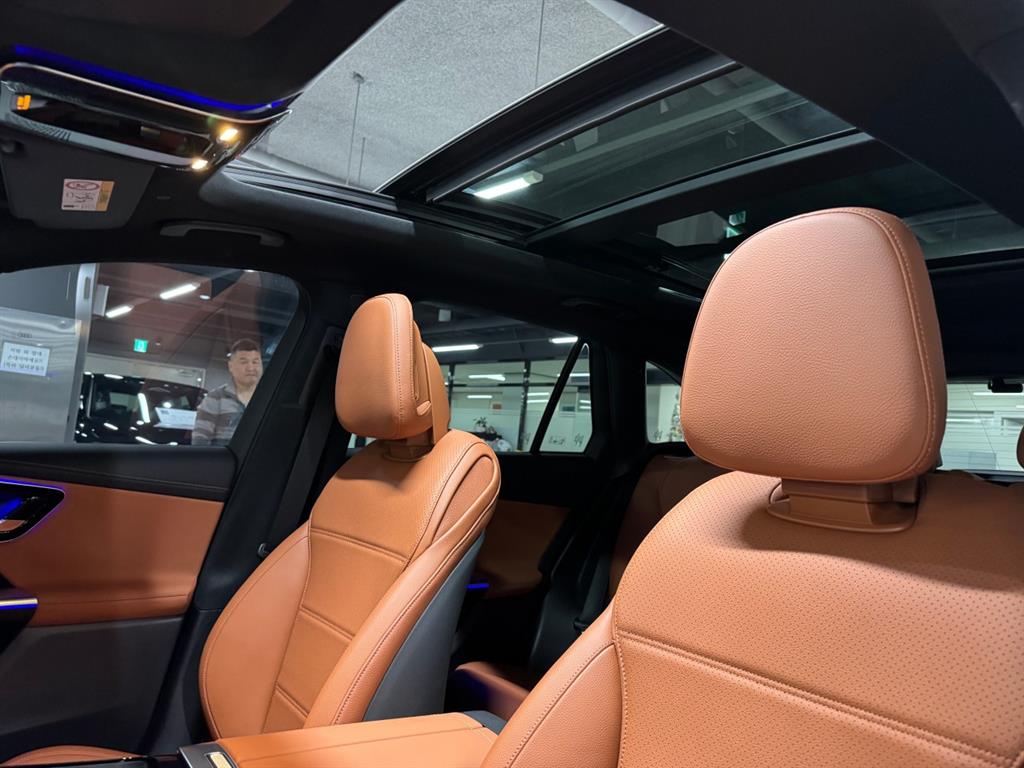 Mercedes Benz GLC Class 2025 Blanco - Importación desde Corea - HF Imports Iquique - Foto 13