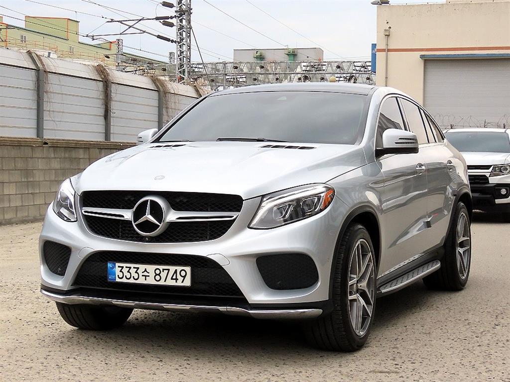 Mercedes Benz GLE Class - Vista 2