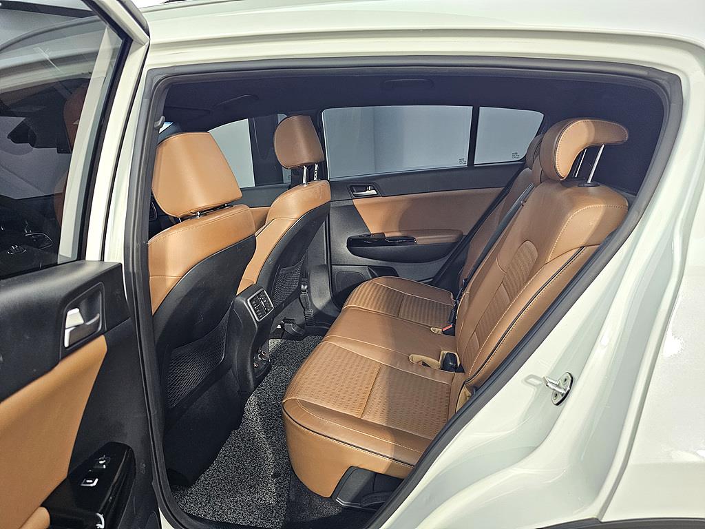 KIA Sportage - Vista 9