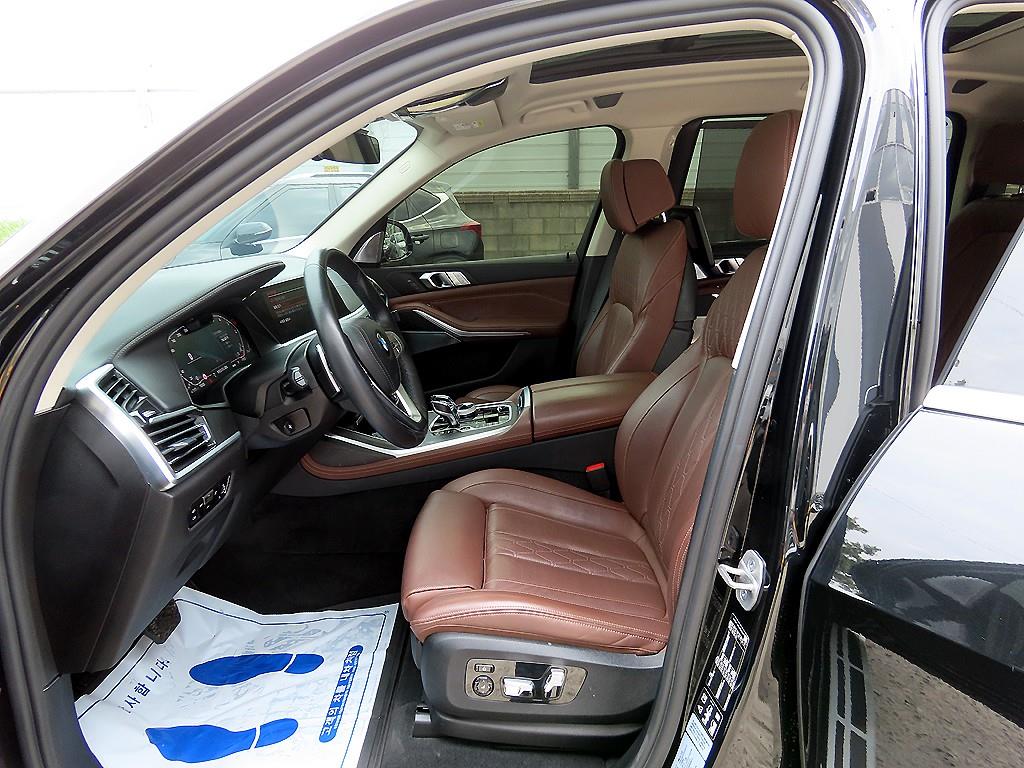 BMW X7 - Vista 5
