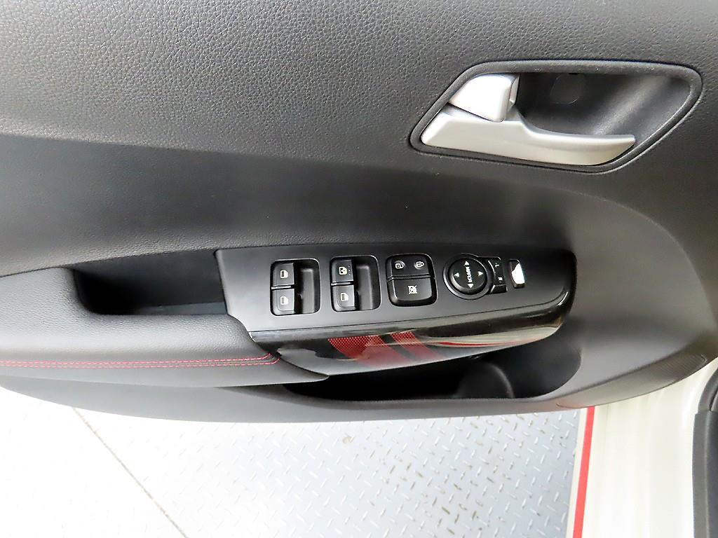 KIA Morning - Vista 11