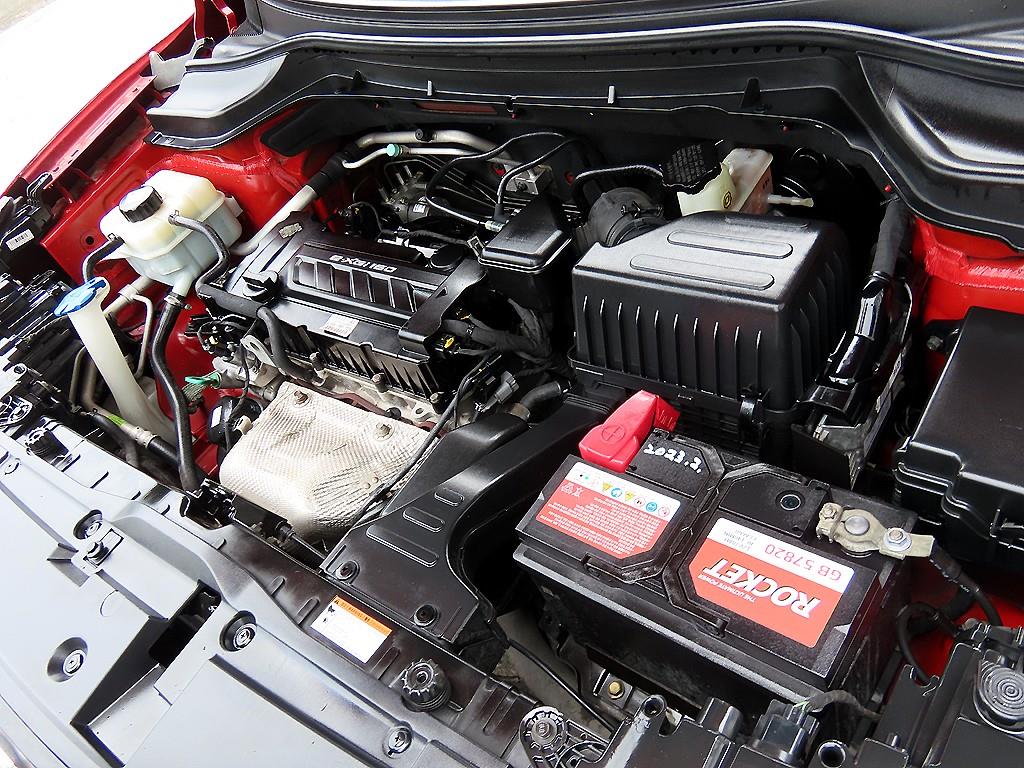 Ssangyong Tivoli 2015 Rojo - Importación desde Corea - HF Imports Iquique - Foto 19