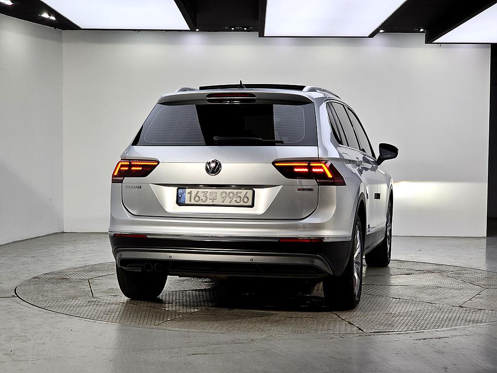 Volkswagen Tiguan - Vista 3