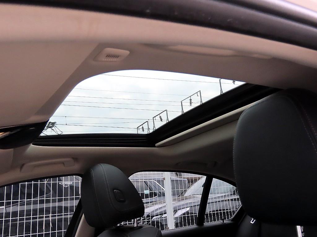 BMW 3 series 2021 Blanco - Importación desde Corea - HF Imports Iquique - Foto 17