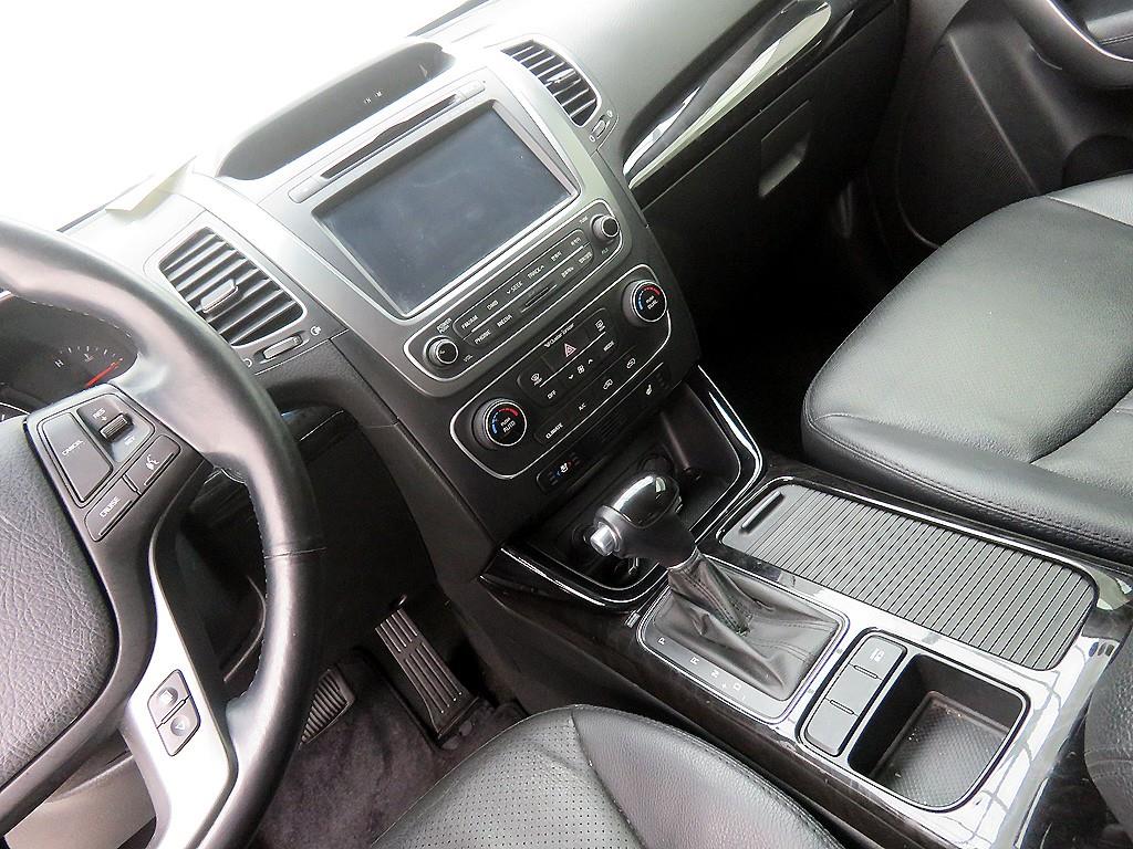 KIA Sorento - Vista 12