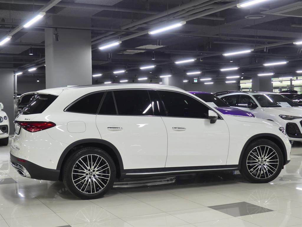 Mercedes Benz GLC Class - Vista 3
