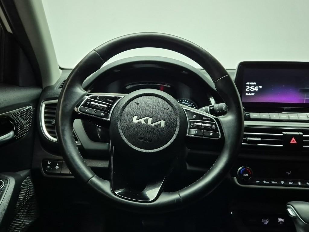 KIA Seltos - Vista 9