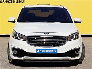 KIA Carnival - Vista 2
