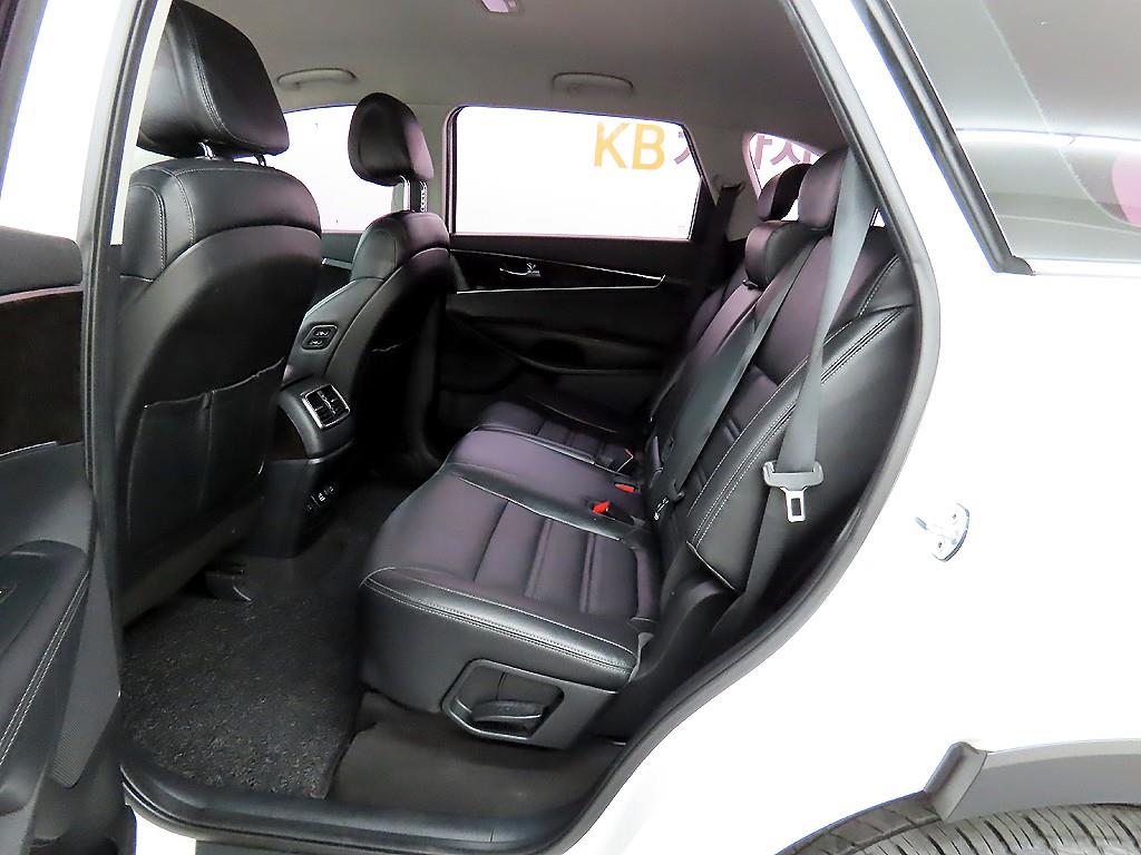 KIA Sorento - Vista 6