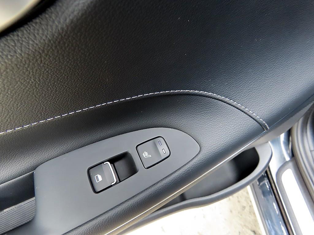 HYUNDAI Grandeur 2018 Negro - Importación desde Corea - HF Imports Iquique - Foto 17