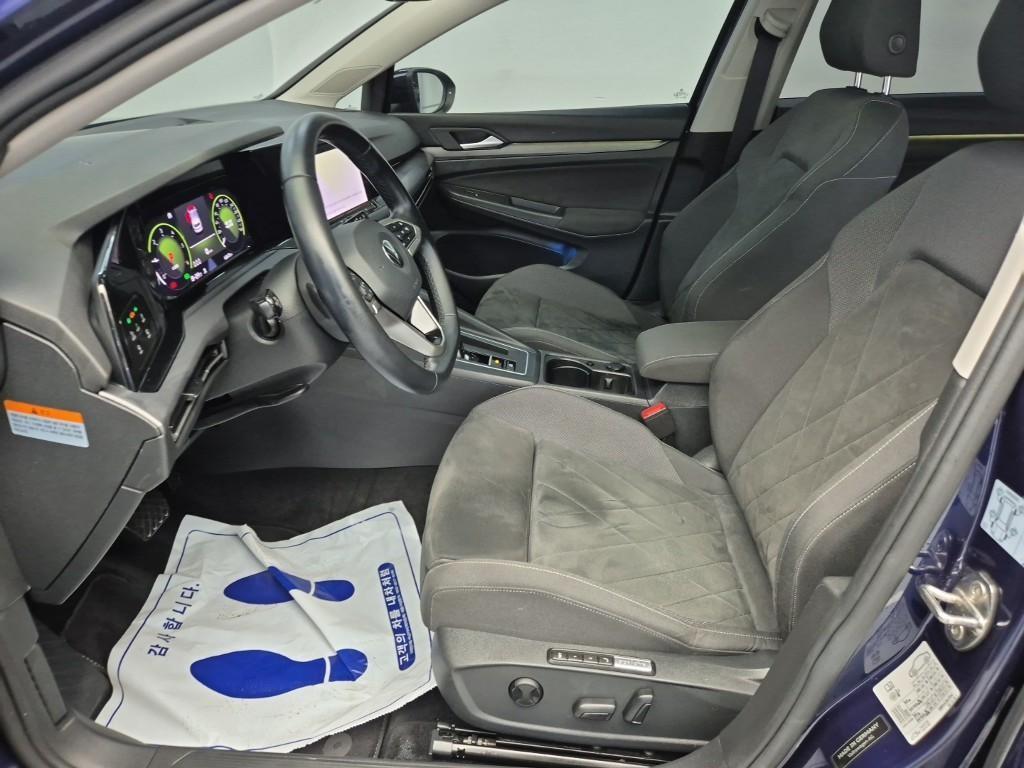 Volkswagen Golf - Vista 11