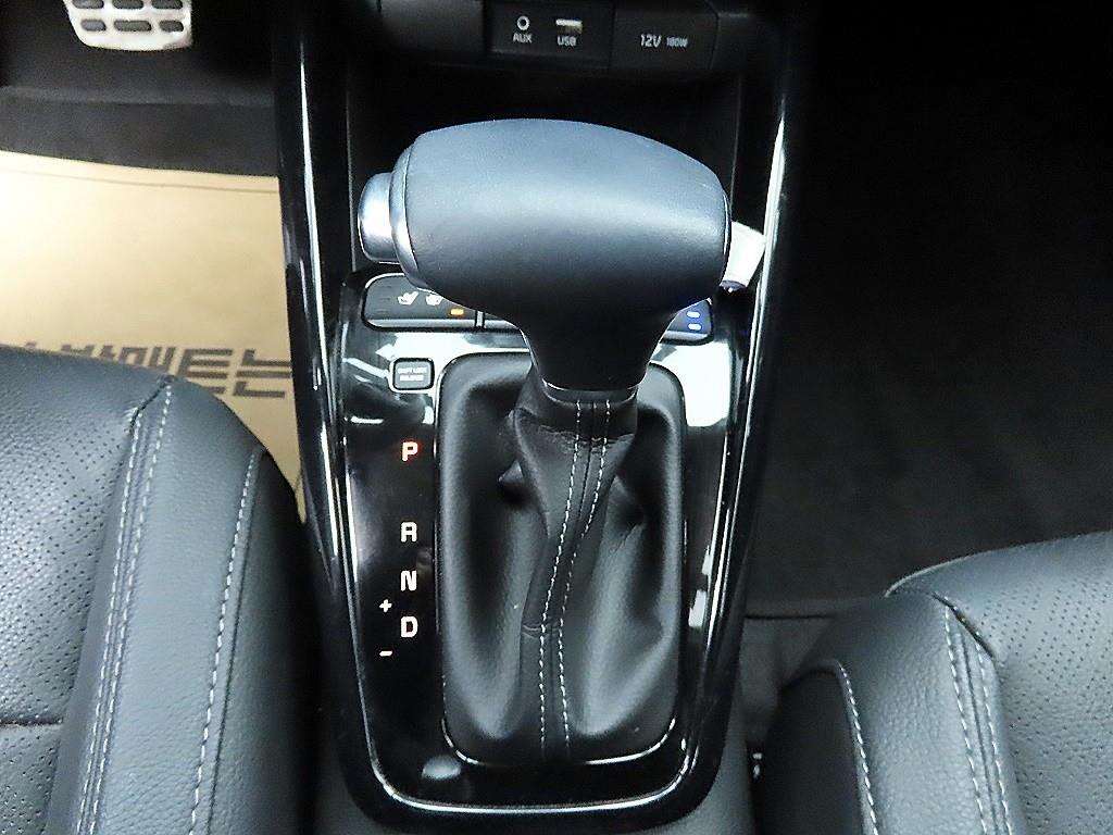 KIA Stonic - Vista 10